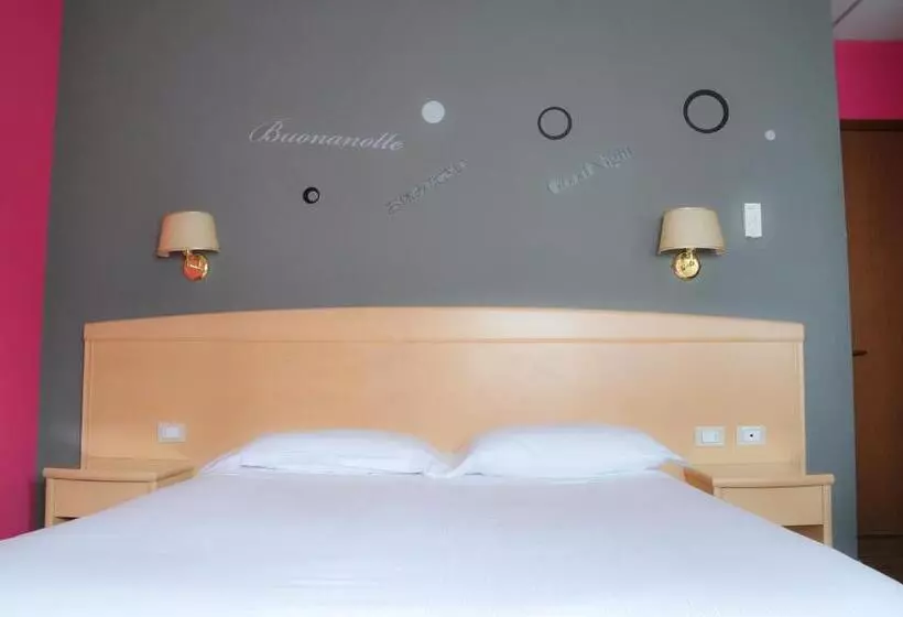 Отель Marco Effe