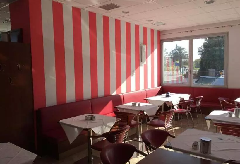 Отель Marco Effe