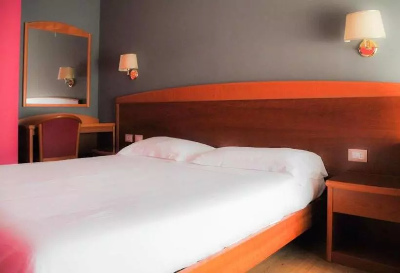 Отель Marco Effe