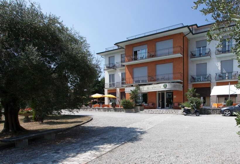 Отель Mirabello