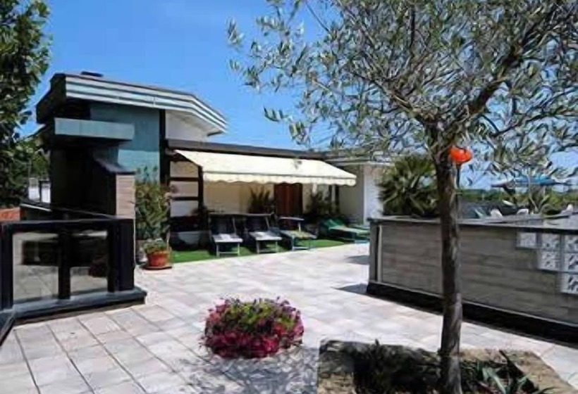 בית מלון כפרי Numi & Medusa