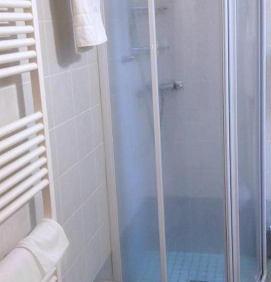 בית מלון כפרי Numi & Medusa