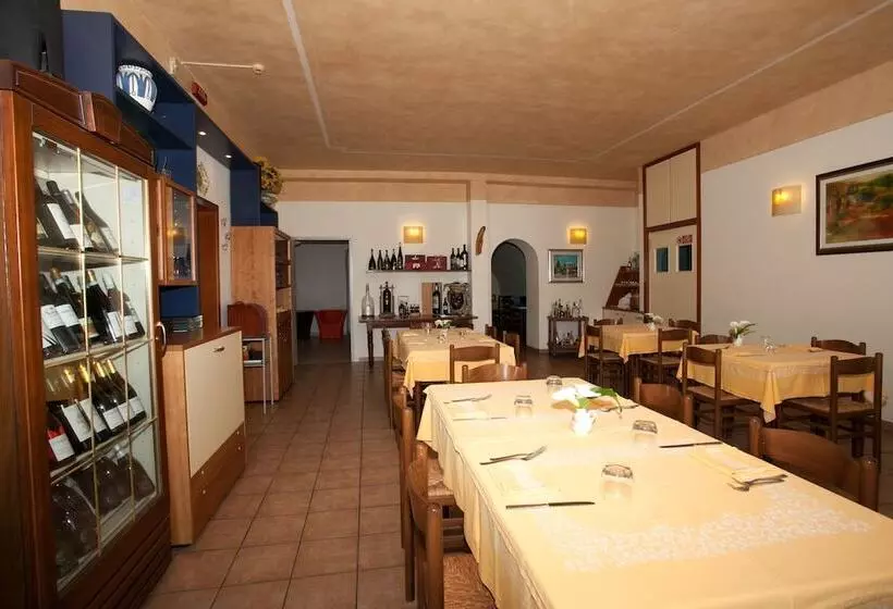 Отель Pinamonte