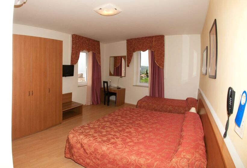 בית מלון כפרי Pinamonte