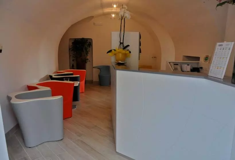 Отель Pinamonte