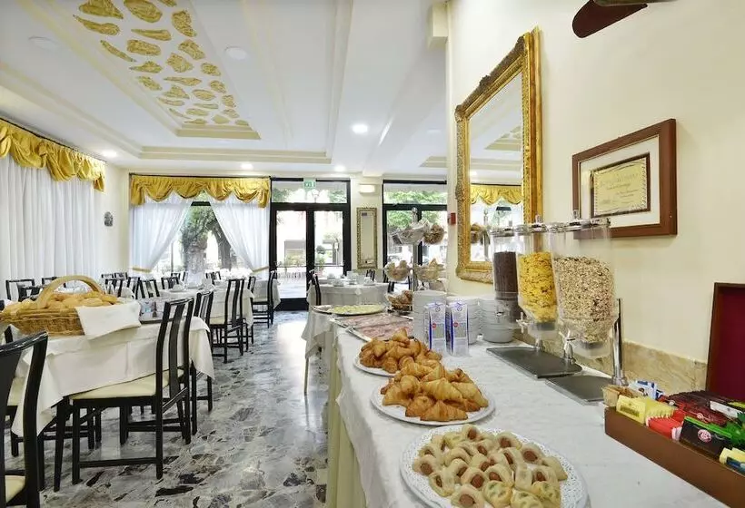 ホテル Ristorante Commercio