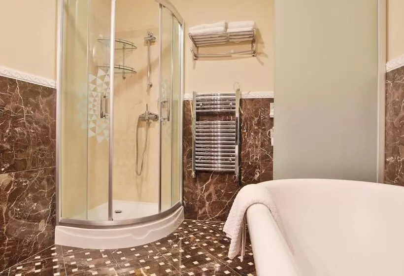 هتل Sun Palace Wellness