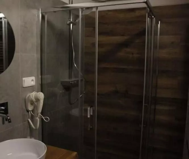 هتل Svambersky Dum