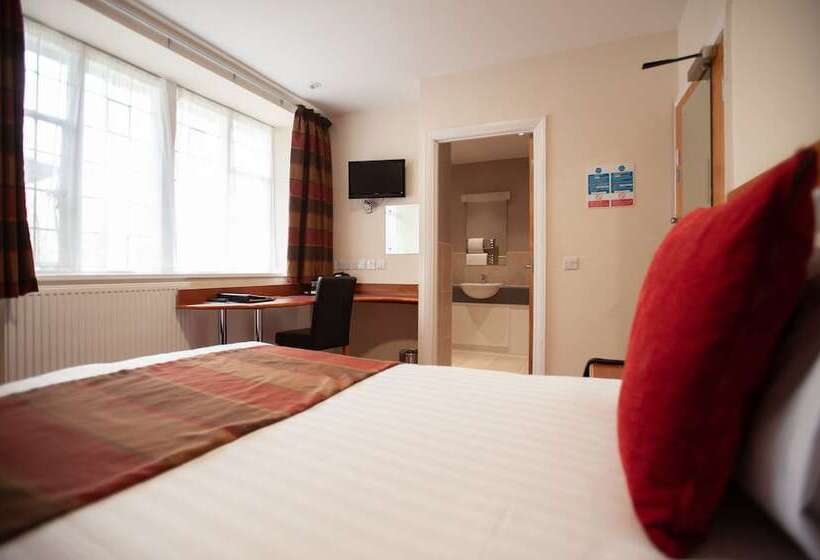 호텔 The Management Centre