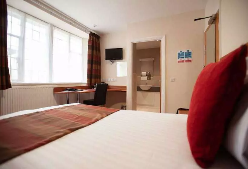 호텔 The Management Centre