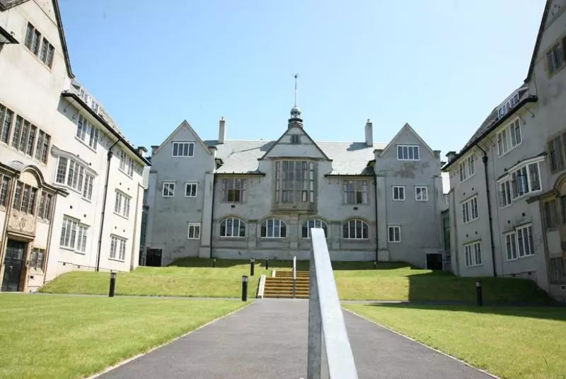 호텔 The Management Centre