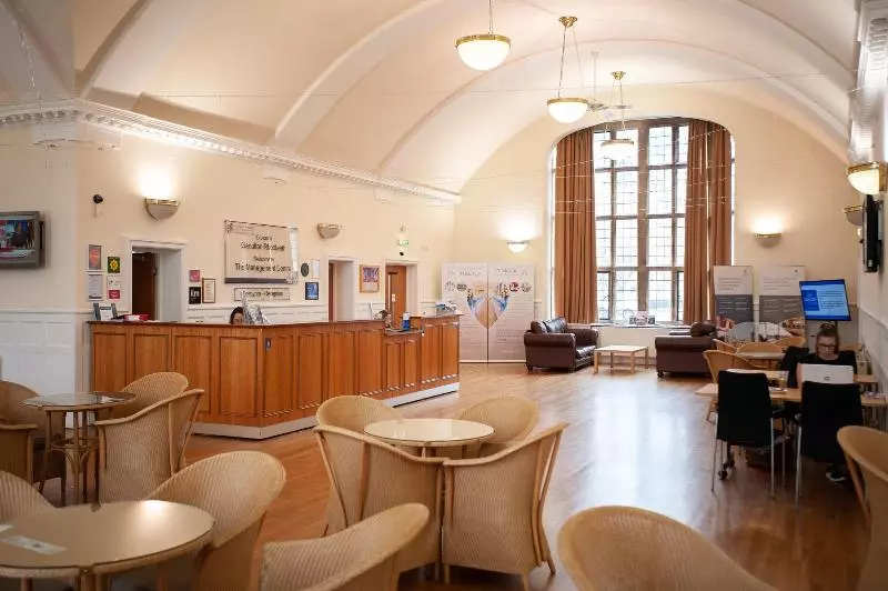 호텔 The Management Centre