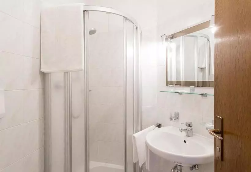 Пансион Alexandres