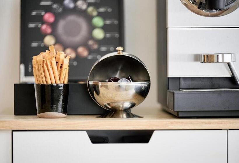 ペンション La Lys Rooms & Suites