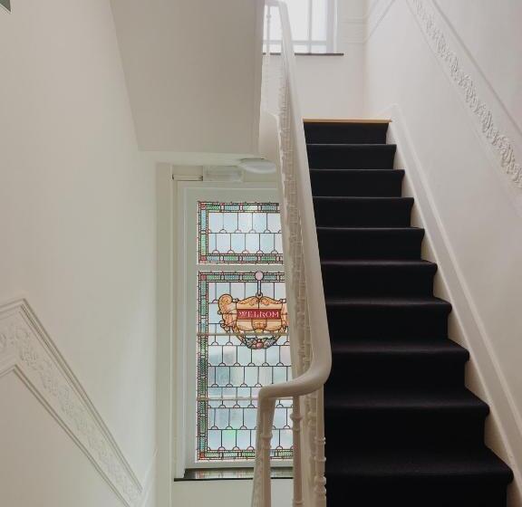 ペンション La Lys Rooms & Suites