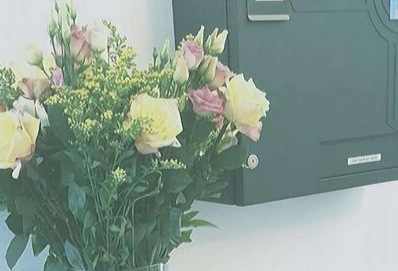 ペンション La Lys Rooms & Suites