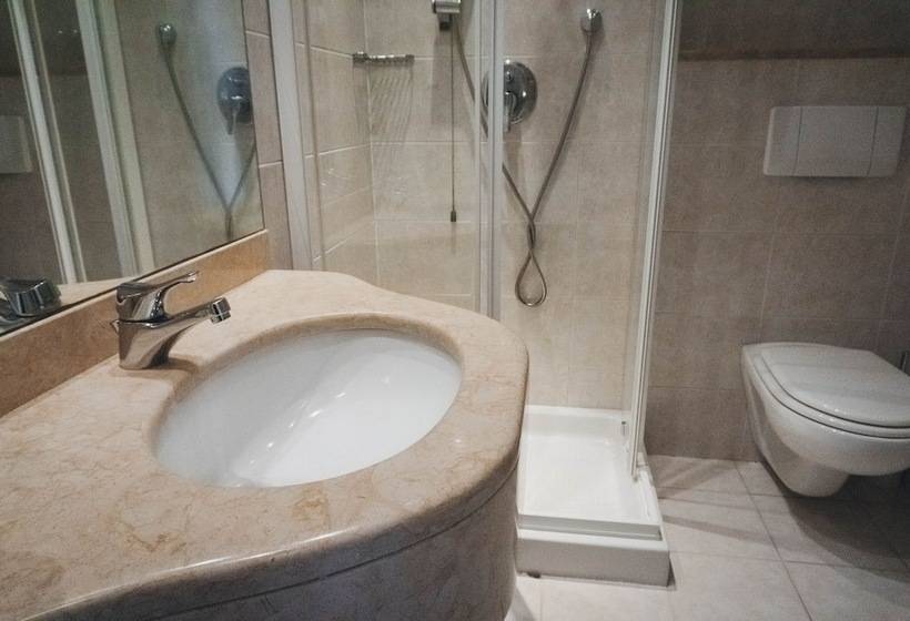 酒店 Bobby Executive