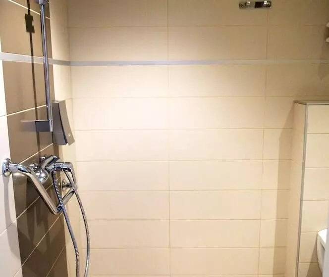 Brit Hotel Montpellier Euromédecine