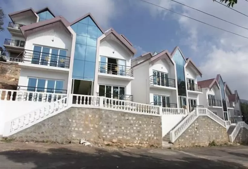 Hotelli Cliff Resort