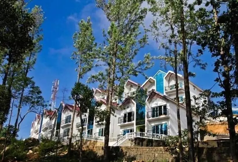 Hotelli Cliff Resort