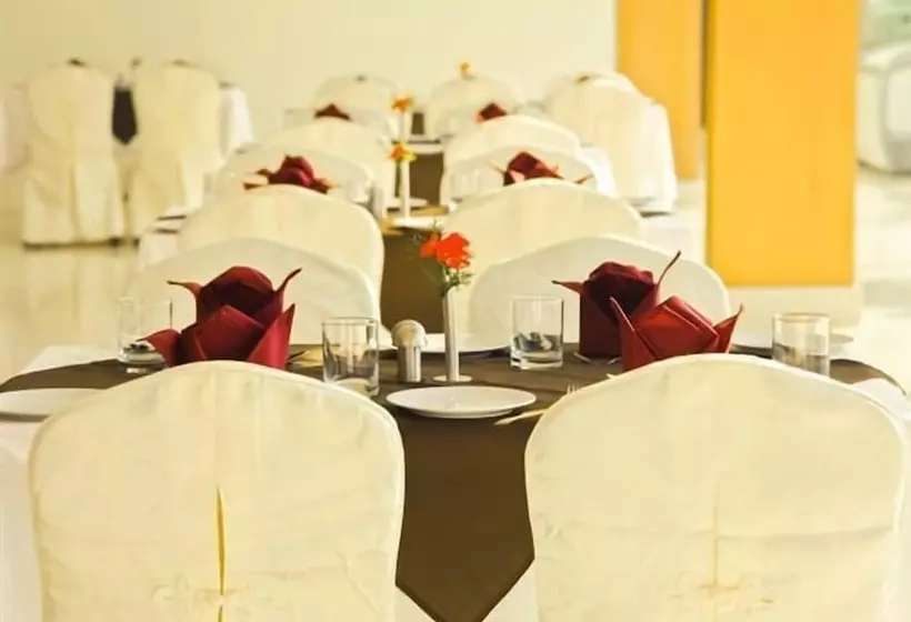 Hotelli Cliff Resort