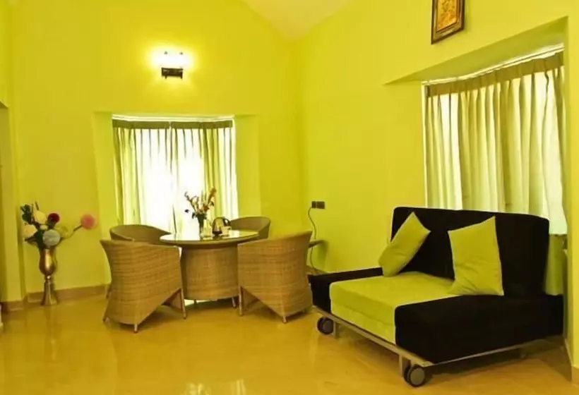 Hotelli Cliff Resort