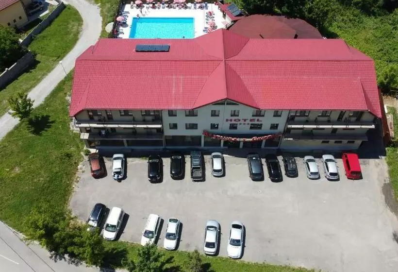 فندق Hostel Restaurant Ciuperca