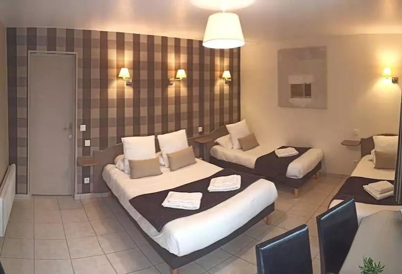 ホテル Logis Hôtel La Rosière