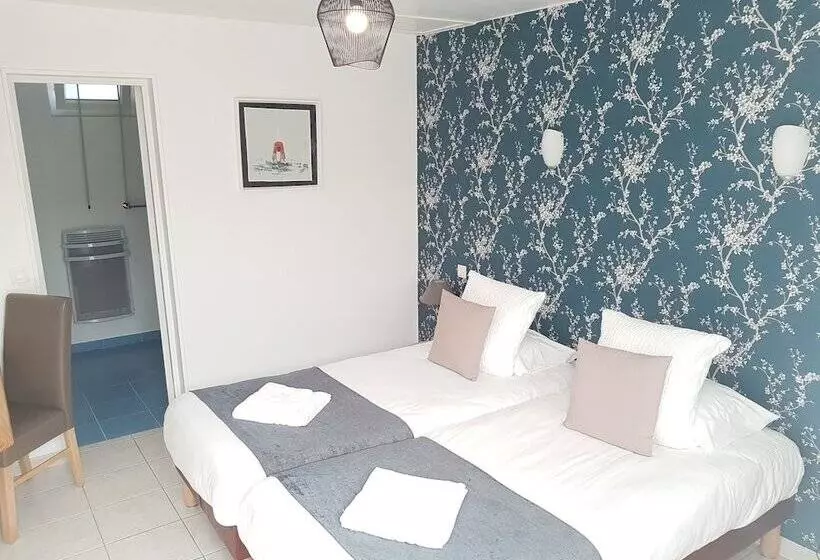 ホテル Logis Hôtel La Rosière