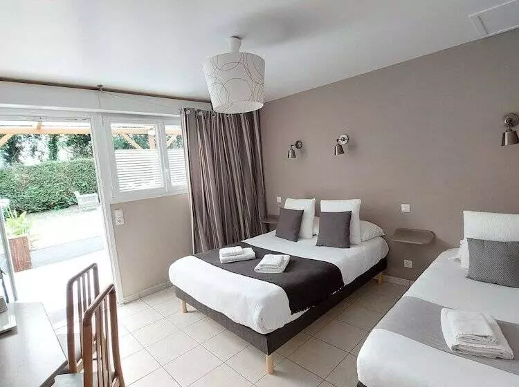 ホテル Logis Hôtel La Rosière