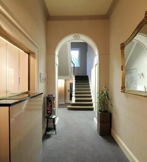 ホテル Karolinger