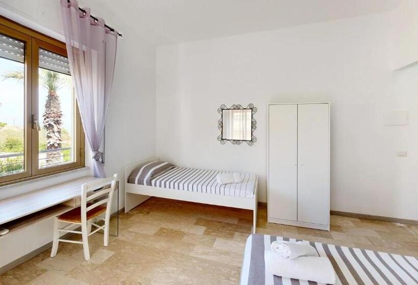 Отель La Casa Di Tina