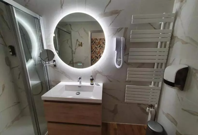 Hotel Logis Hôtel Restaurant L Odyssée Champêtre