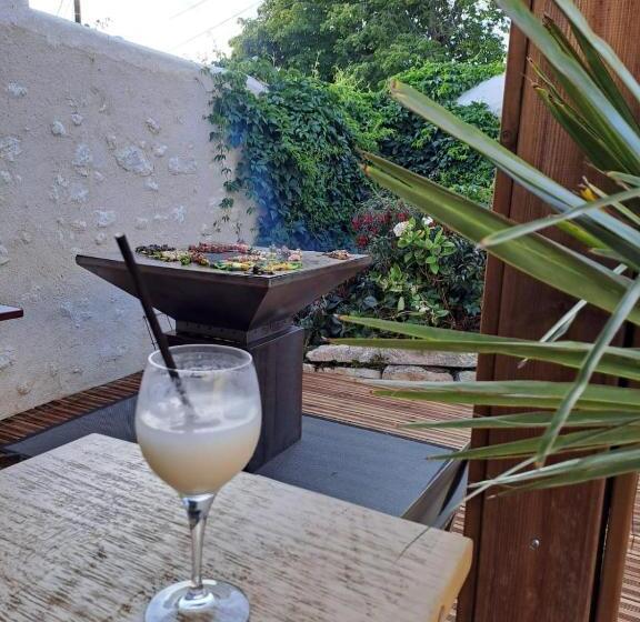 ホテル Logis Hôtel Restaurant L Odyssée Champêtre