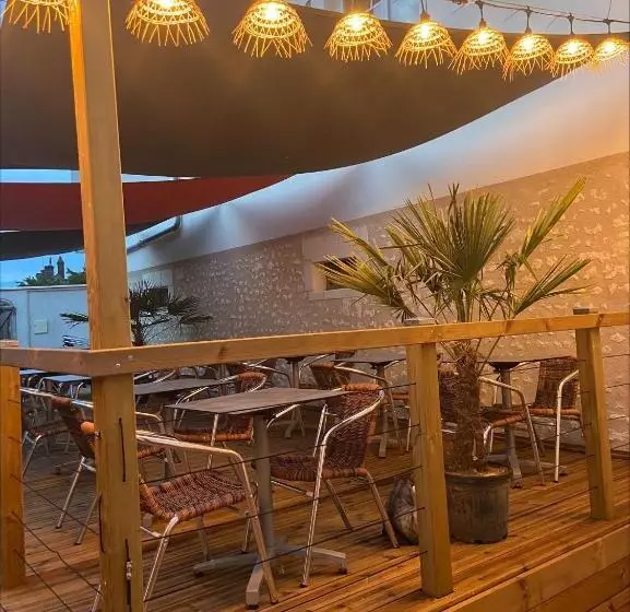 Hotel Logis Hôtel Restaurant L Odyssée Champêtre