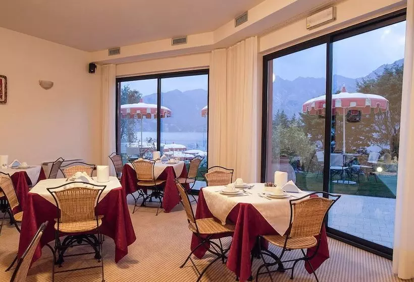 ホテル Oasi Beach