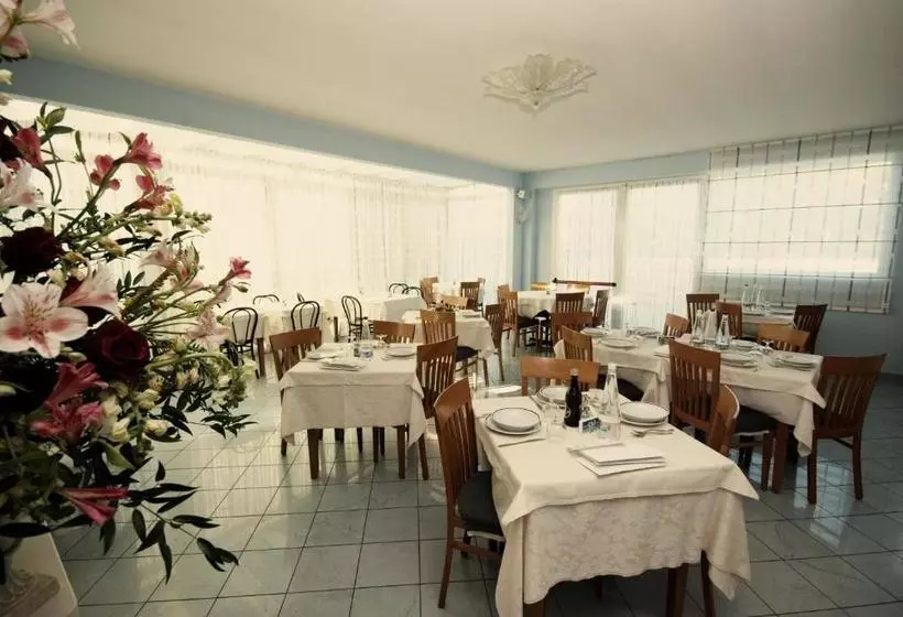 ホテル Residence Mediterraneo