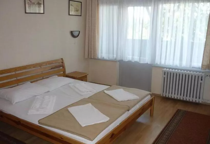 پانسیون Rooms Bijela Ruža