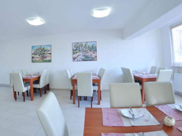 بنسيون Rooms Bijela Ruža