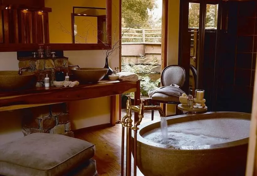 Tsala Treetop Lodge