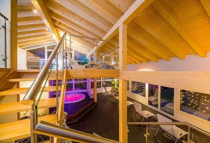 Wellness Und Schneesporthotel Christiania