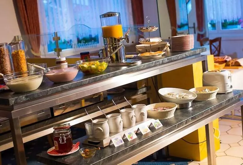 Wellness Und Schneesporthotel Christiania