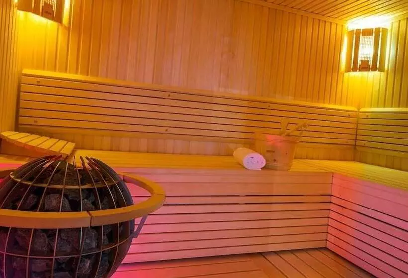 Wellness Und Schneesporthotel Christiania