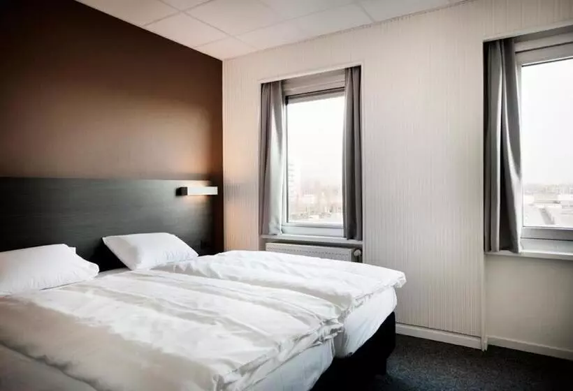 هتل Antwerp Harbour