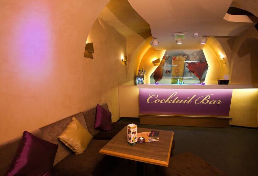 Barokk Hotel Promenád