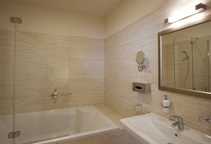 Barokk Hotel Promenád