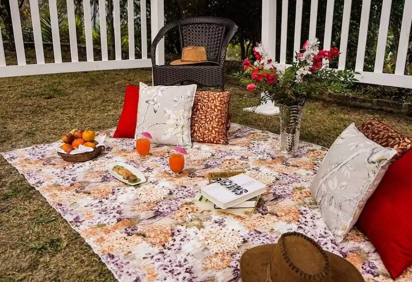 בית מלון כפרי Country Inn, Bhimtal