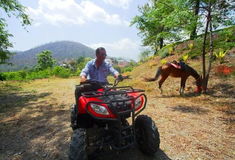 בית מלון כפרי Country Inn, Bhimtal