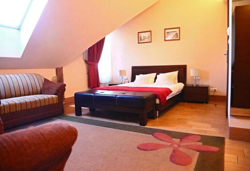 Отель Flora Kuchnia I Wino