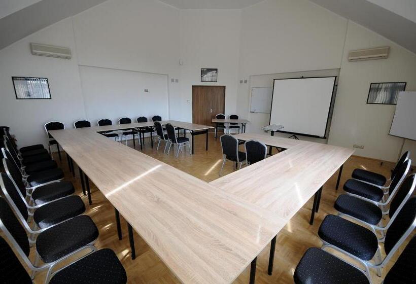 בית מלון כפרי Gem